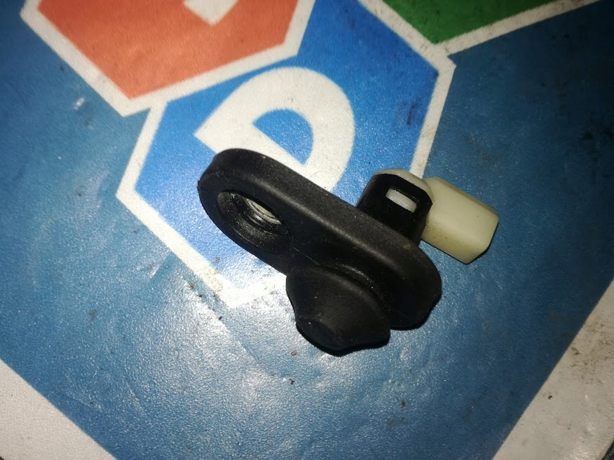 фото №5, Датчик кінцевий двері кінцевик mazda 6 kombi