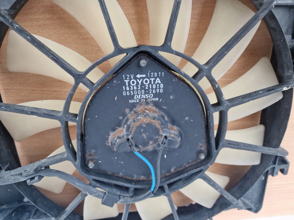 Вентилятори радіатора toyota prius 01-03 рік 1.5l в Україні