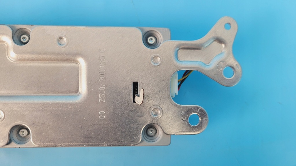 Tesla model 3 21r модуль блок управления усилитель радио 1079755-00-d Цена