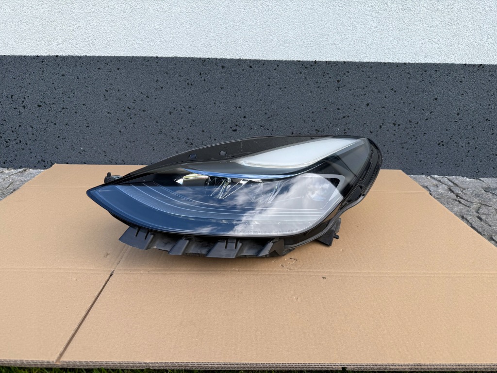 Купити Фара ліва європа  tesla 3 3 рестайлінг  full led 2021 - 2024 .