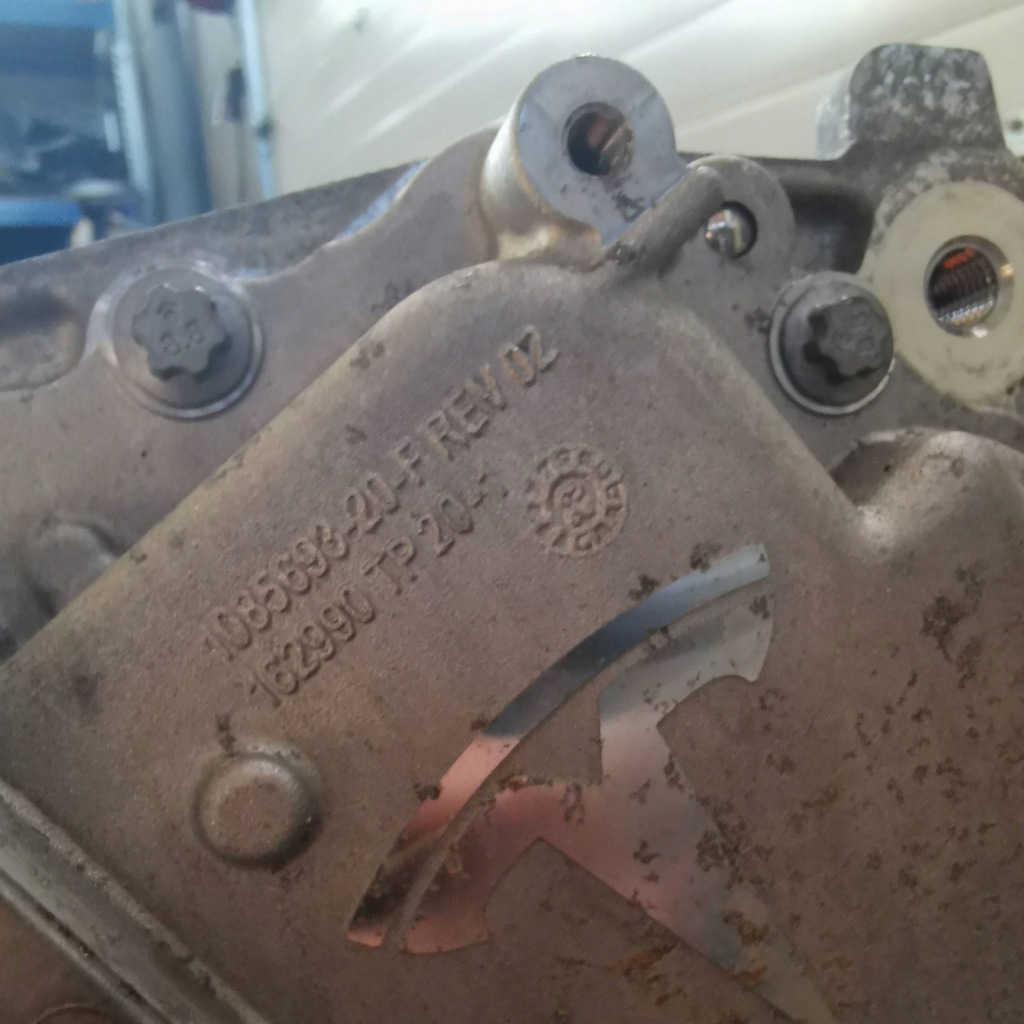 Tesla model y двигун привід електричний задній 1587740-00-c Недорого