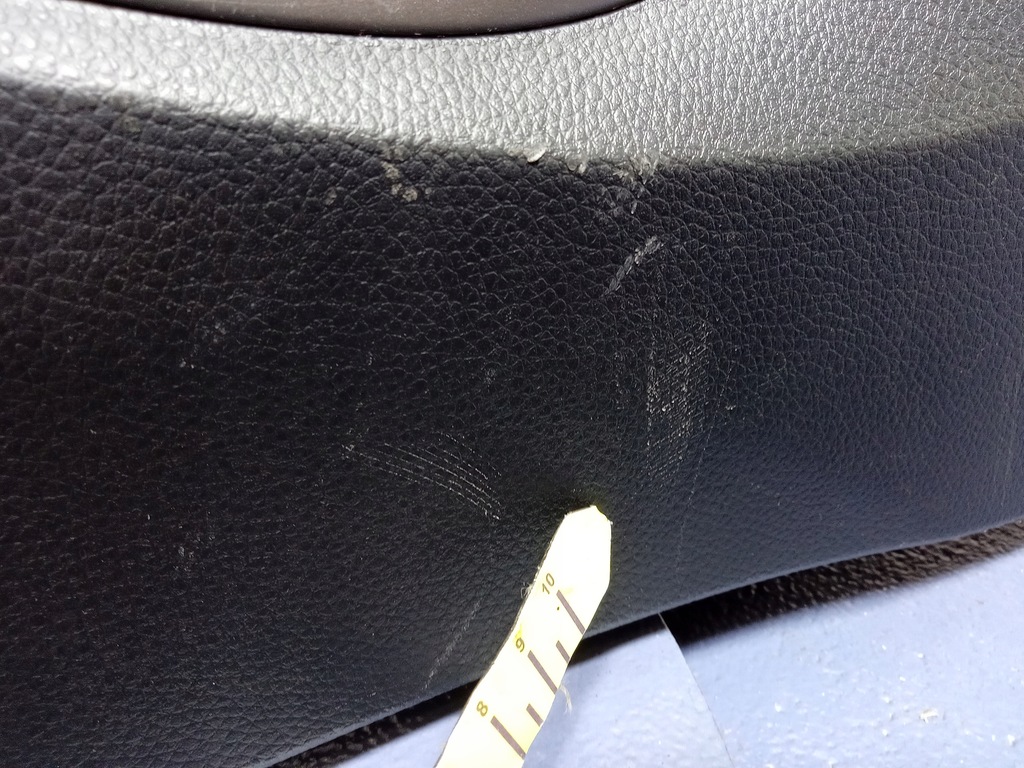 фото №10, Hyundai i40 туннель средний подлокотник