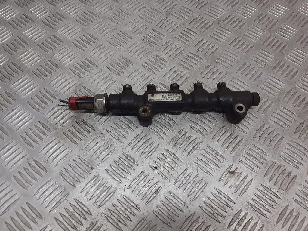 фото №1, Молдинг впрыскная mazda 2 dy 1.4 tdci