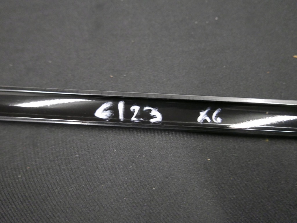 фото №8, Bmw x6 f16 молдинг уплотнитель дверь правый задняя czarna 7377898