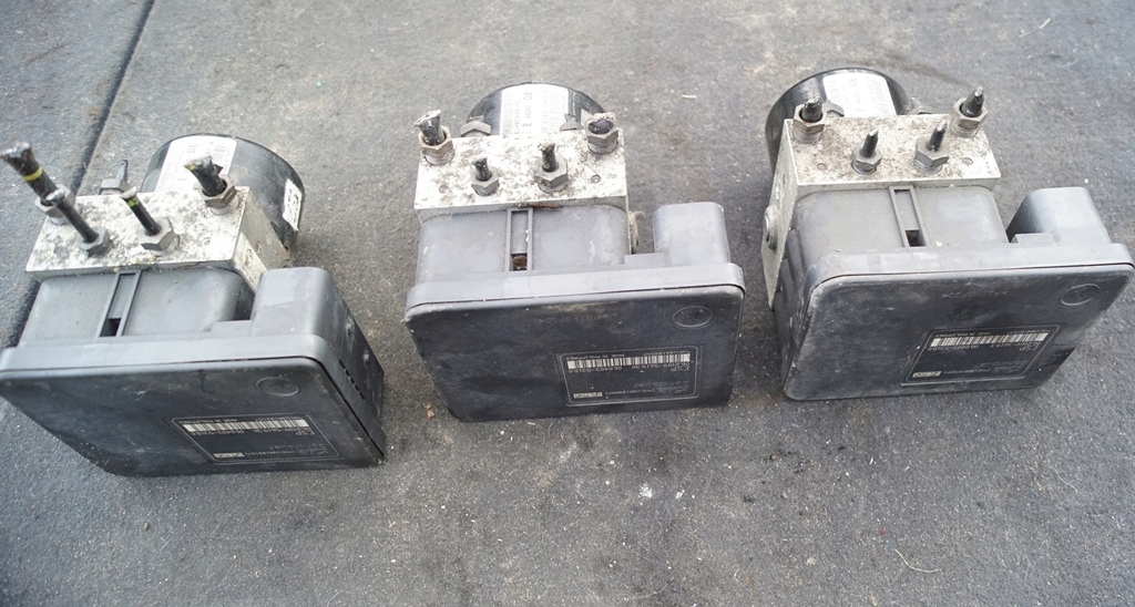 Насос abs ford fiesta mk7 8v51-2c405-ad в Украине