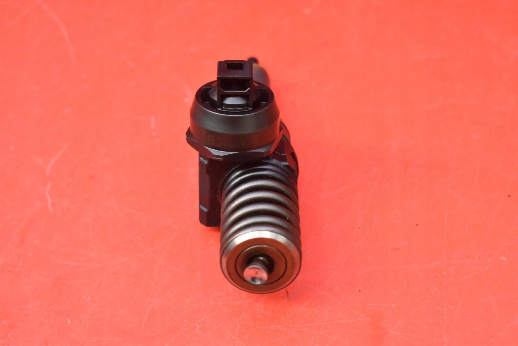 фото №5, Инжектор насос-форсунка 038130073ar skoda superb 1 i 1.9 d 130 km 01-06