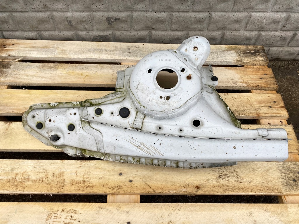 фото №1, Чверть лонжерон підкрилок ліва bmw z4 e89