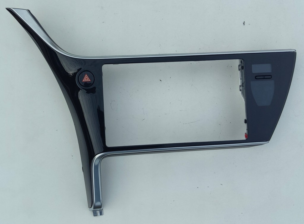 фото №1, Панель рамка радио дисплея часы auris ii lift 55405-02870