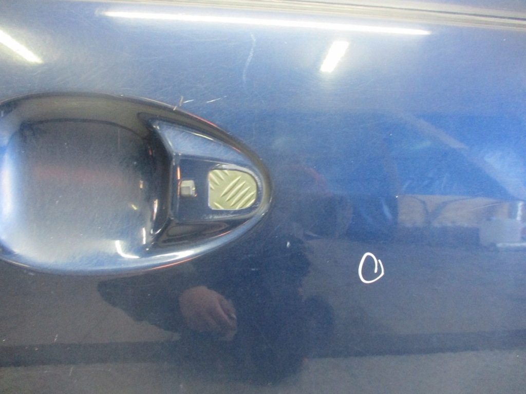 фото №6, Дверь правый перед toyota avensis t25 8p4