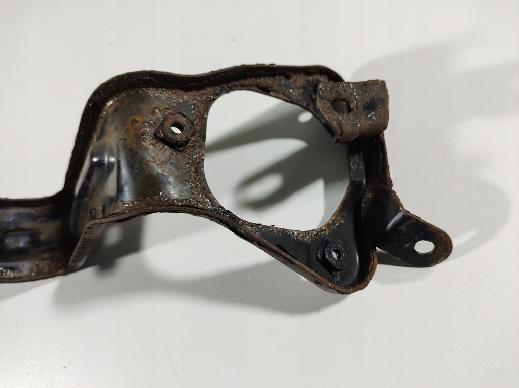 фото №8, Lexus is300h 13r кронштейн кронштейн