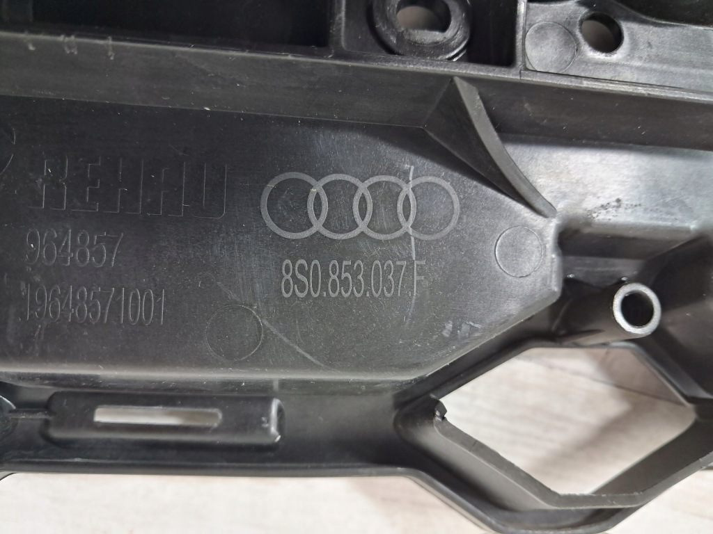 Audi tt 8s0 усилитель кронштейн решетка решётка радиатора перед 8s0853037f Киев