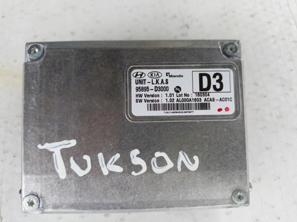 фото №1, Hyundai tucson ii камера ассистент поперечина 95895-d3000