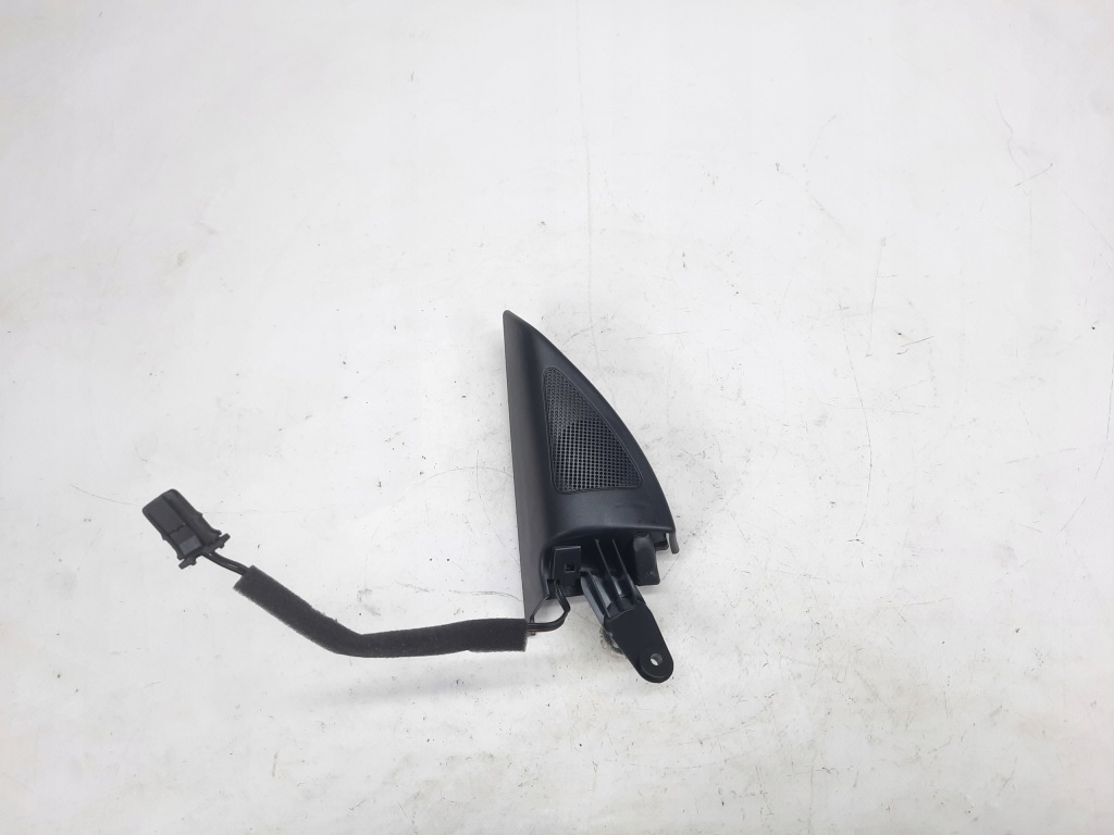 фото №1, Защита треугольник динамик левый перед дверь vw eos 1q0837993a