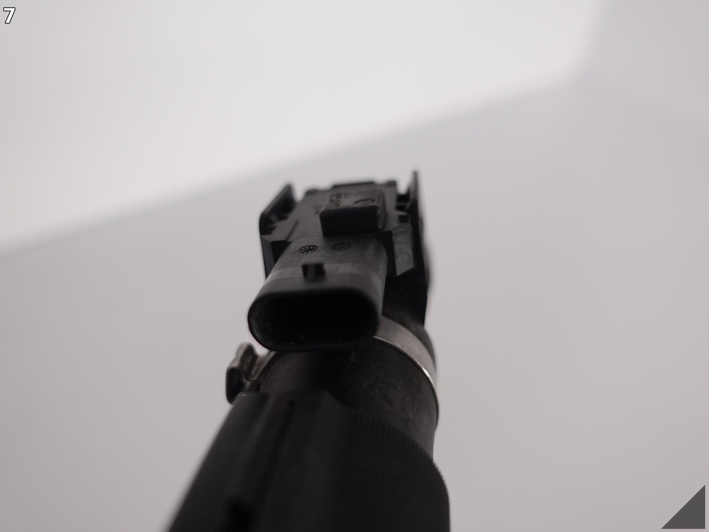 фото №8, Audi a8 s8 4h0 d4 кронштейн+ насос повітря вторинного