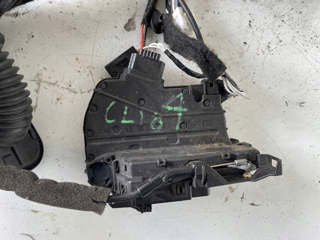 фото №7, Подъемник перед правый clio iv 128001471b жгут