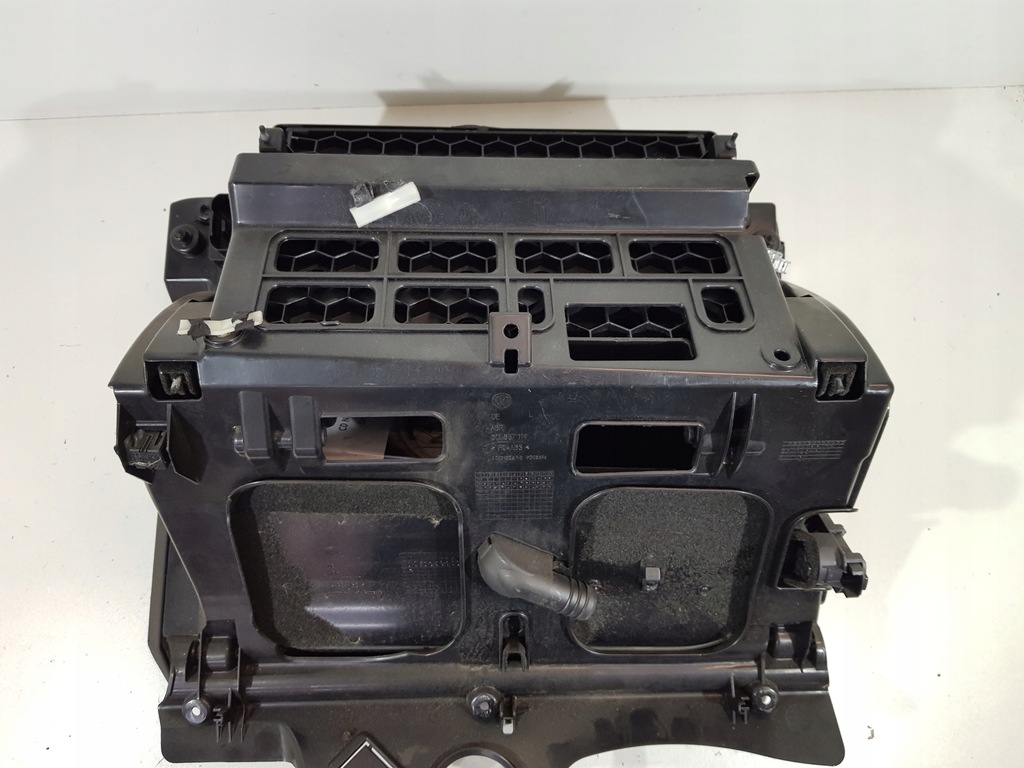 фото №8, Бардачок пассажира 3c1857097ap vw passat b6 eu