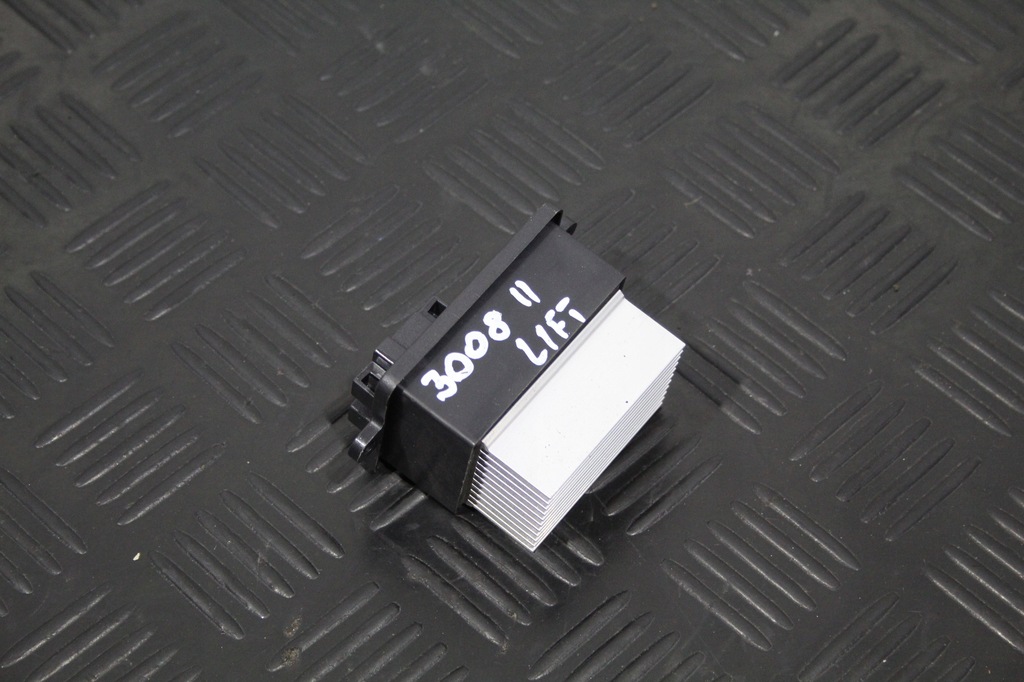 фото №1, Резистор вентилятор peugeot 3008 ii 2 lift