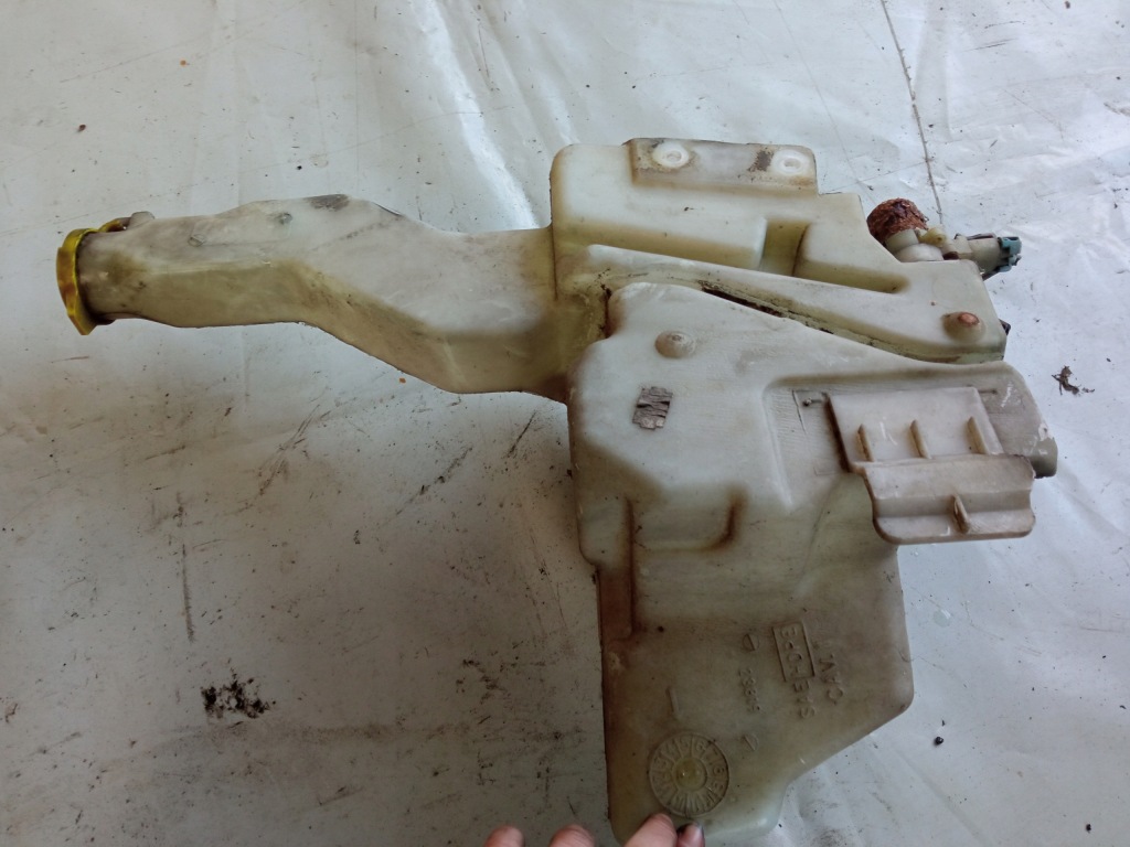 фото №1, Chrysler grand voyager iii 2.5 vm 1999 r. бак жидкость do омывателя