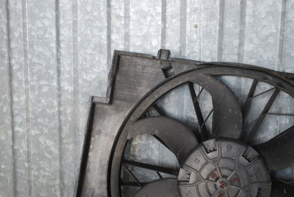 фото №11, Вентилятор корпус bmw e60 3.0d 7801657