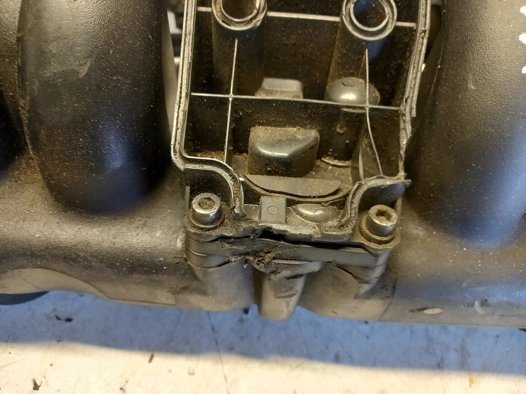 фото №4, Колектор всмоктуючий mercedes-benz 3.2b