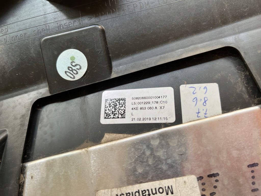 фото №8, Молдинг audi etron правый задняя 4ke853970 audi e-tron молдинг дверь задняя правая