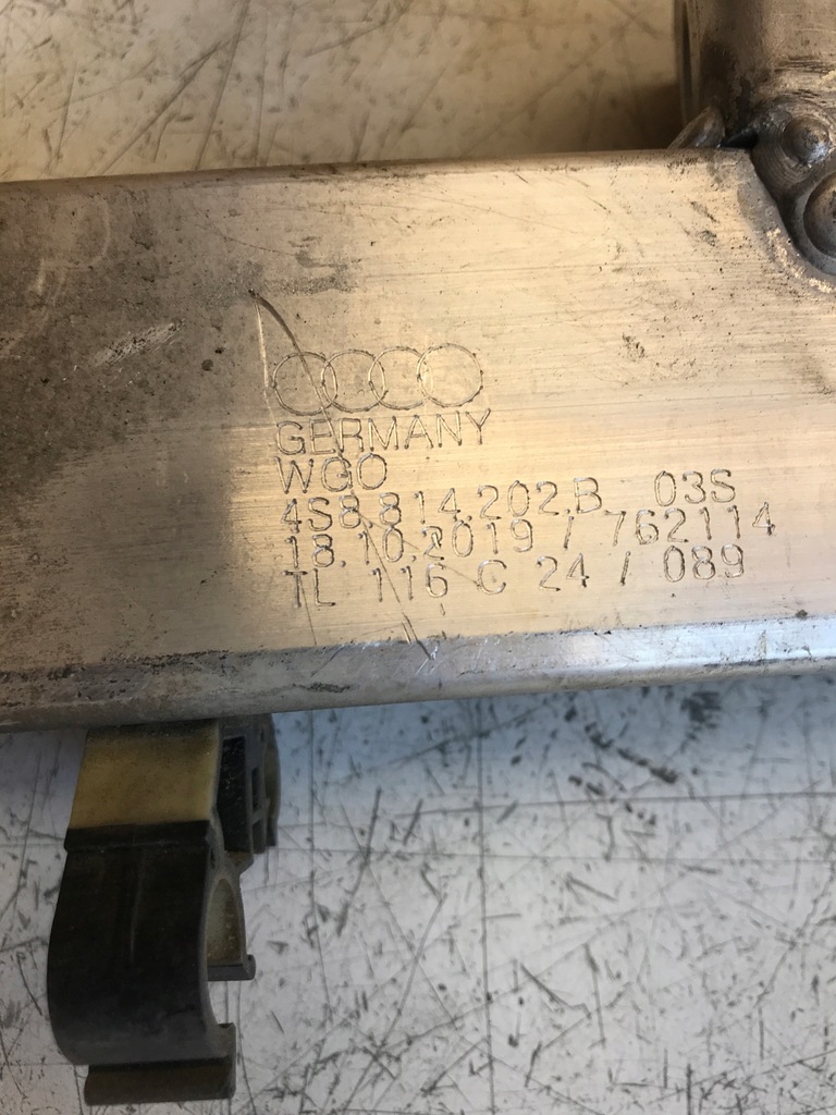 фото №4, Audi r8 plus 4s підпора каркас кронштейн кронштейн