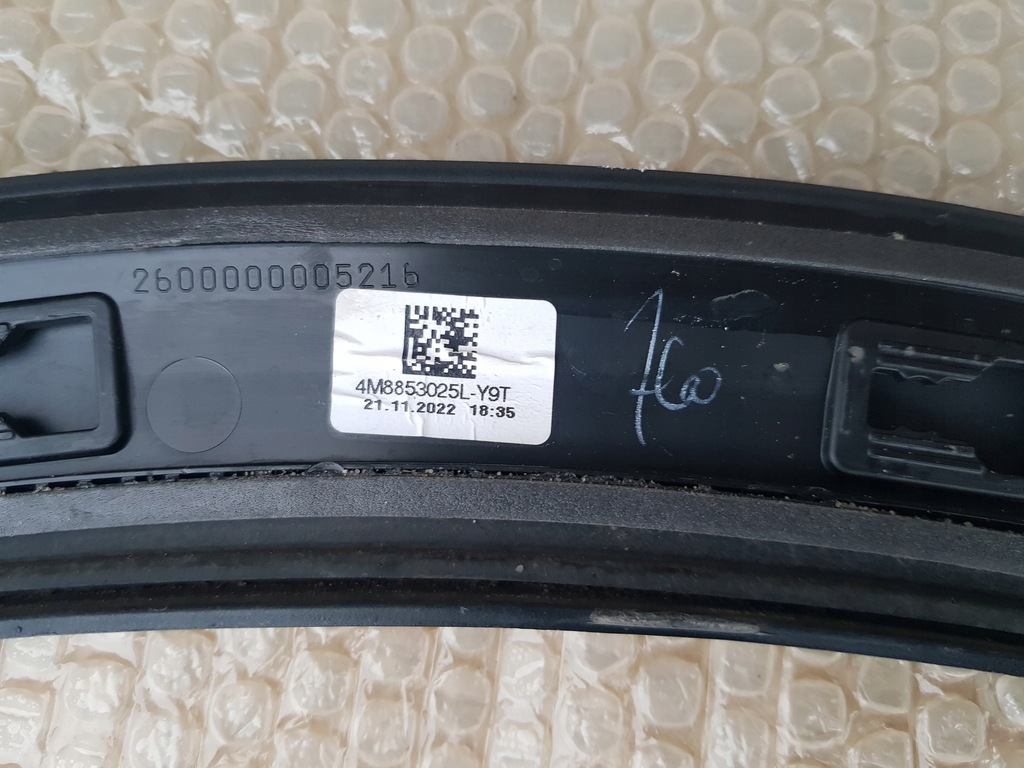 фото №5, Audi q8 молдинг крыла левый перед czarna