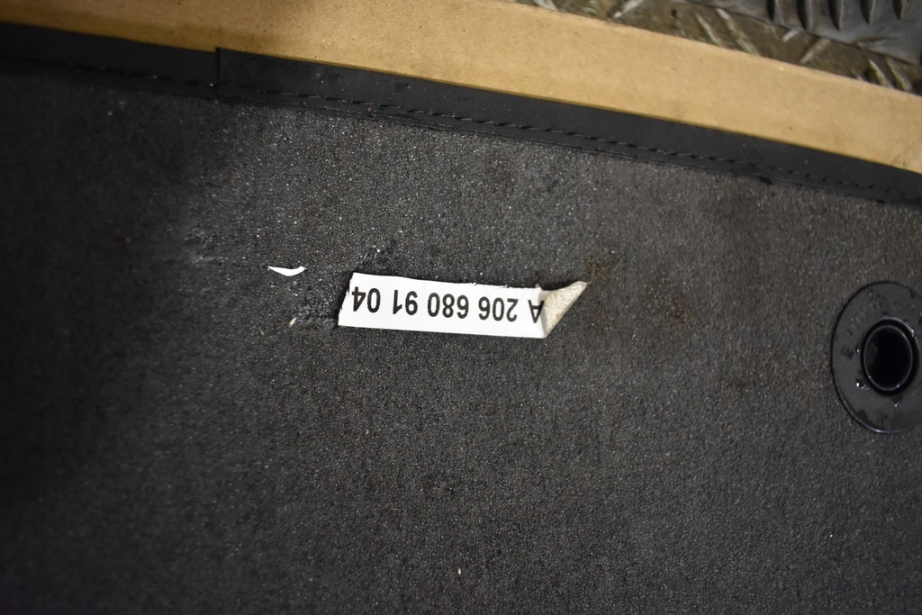 фото №5, Килимки велюрові kpl. mercedes w206 1