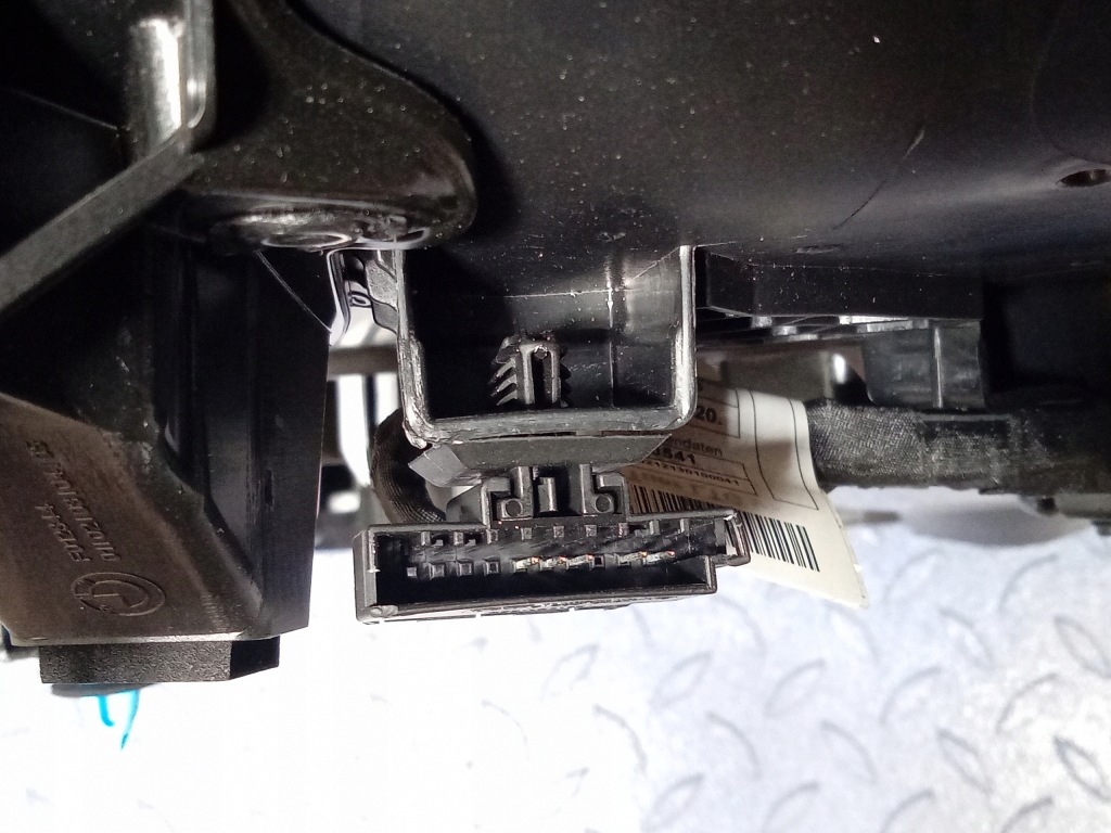 фото №3, Bmw 1 f40 оббивка двері перед ліва обшивка eu