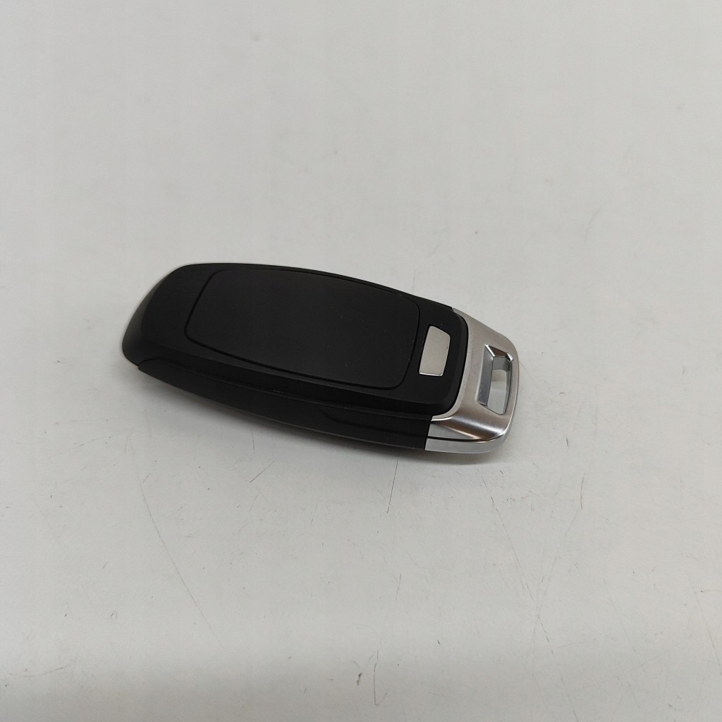 Audi e-tron 2023 ключ / карта зажигания в Украине