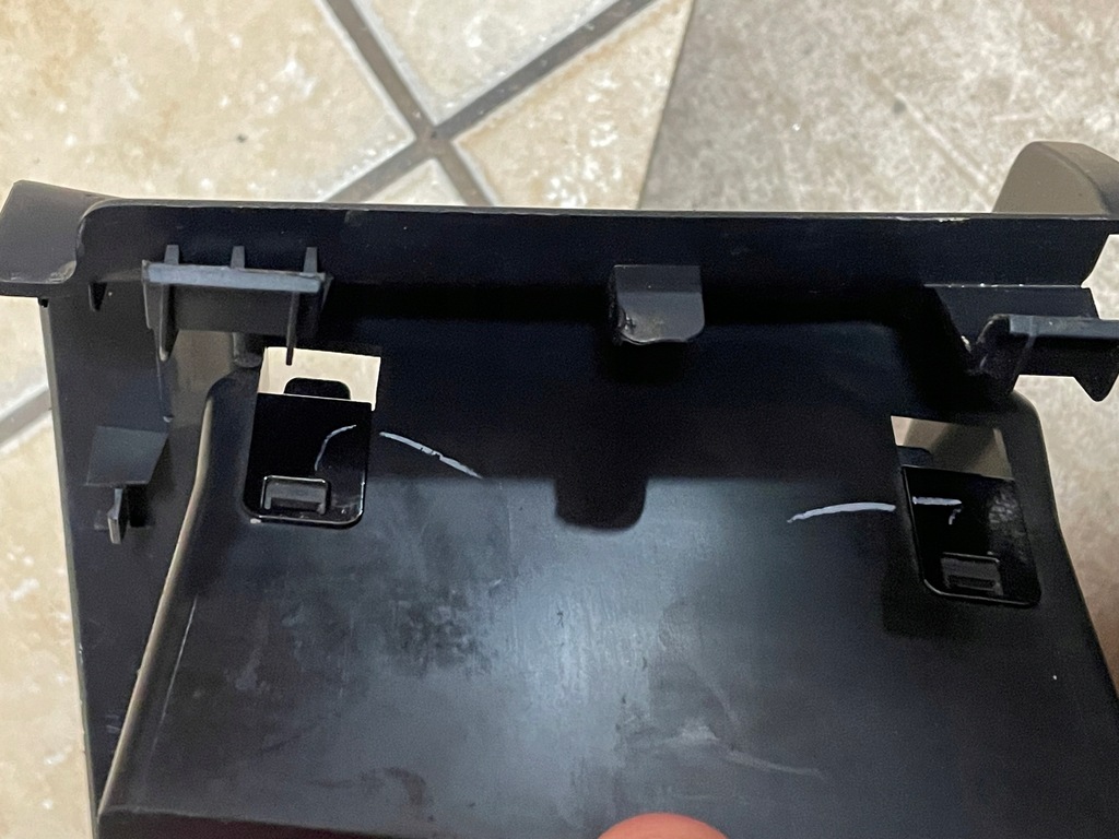 фото №6, Citroen оригінальний номер 9682443077 кронштейн бардачка do c5