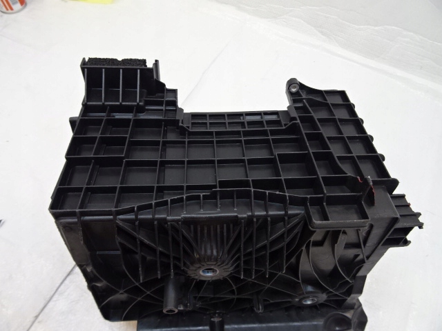 фото №8, Renault espace v корпус основание аккумулятор 244280249r