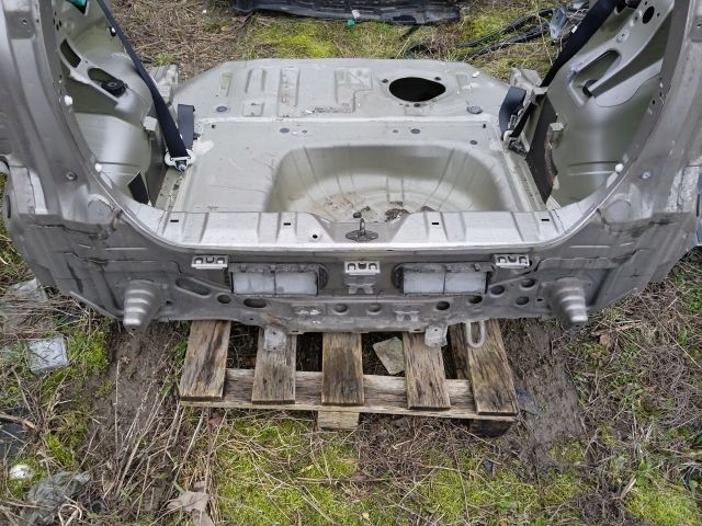 фото №1, Nissan note e11 pas задний стена задняя пол kpl. oryg.