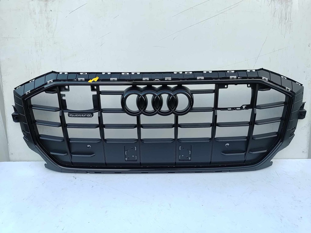 фото №1, Audi q8 4m8 s-line решётка радиатора решётка радиатора бампера перед nowa оригинальный номер 3974