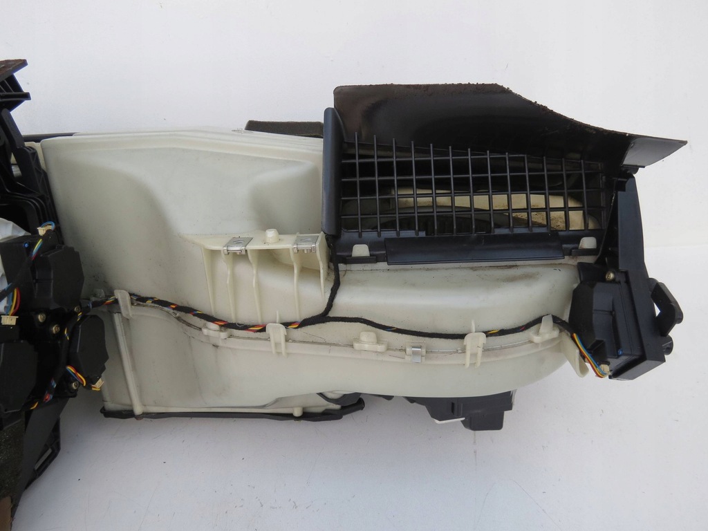 фото №9, Обігрівач комплект volvo xc70 ii cross awd 2.4d 185km 2000-2007r p30755812