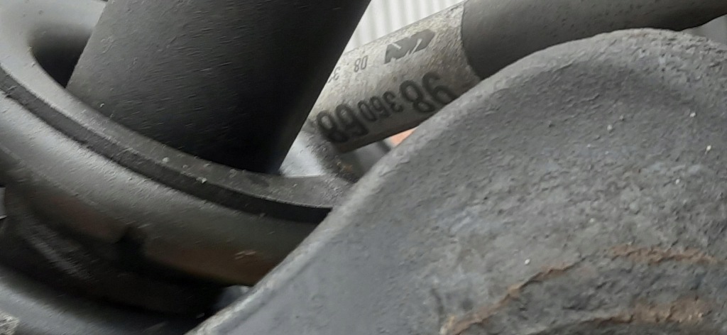 Вісь  балка задній задня комплектна гібрид opel grandland x 9838192580 9838913580 Оригінал