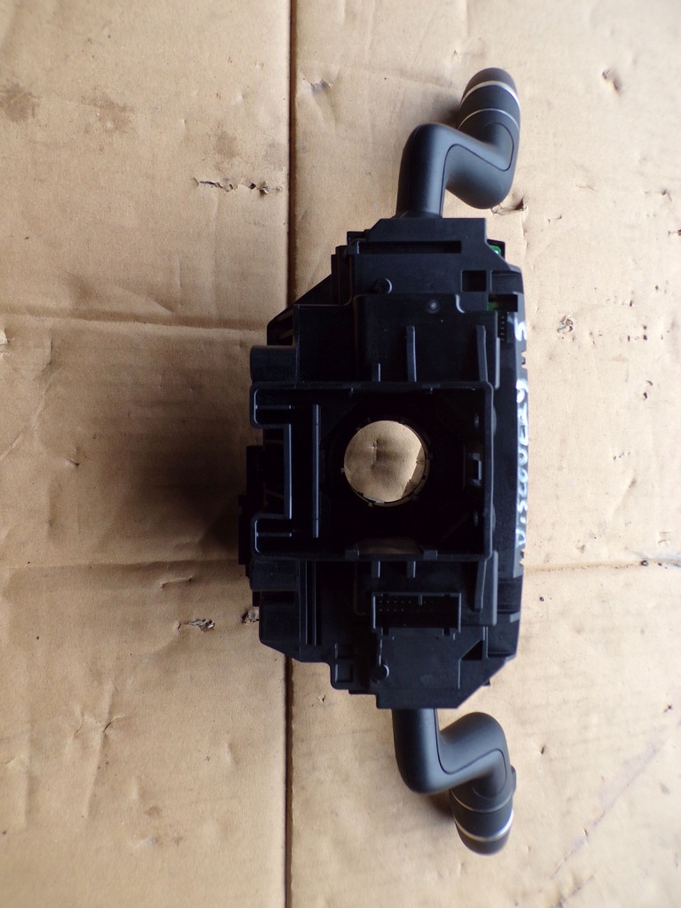 фото №7, Перемикач комбінований bj32-3f972-db discovery v