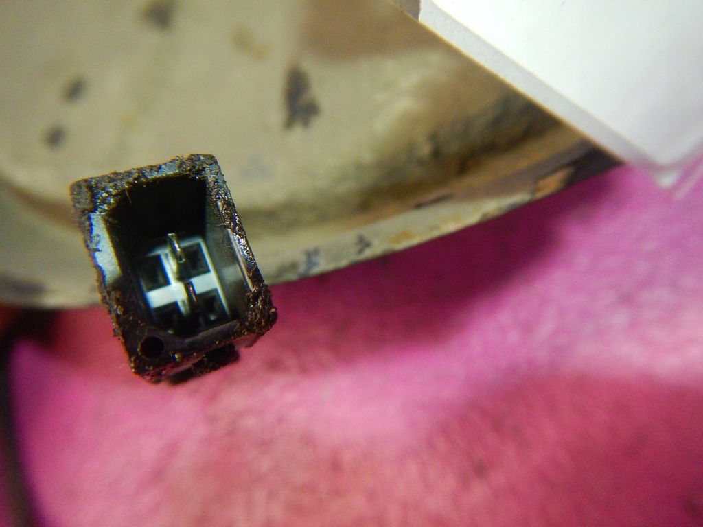 фото №6, Audi a4 b7 kombi avant поворотний кулак ступиця задня ліва