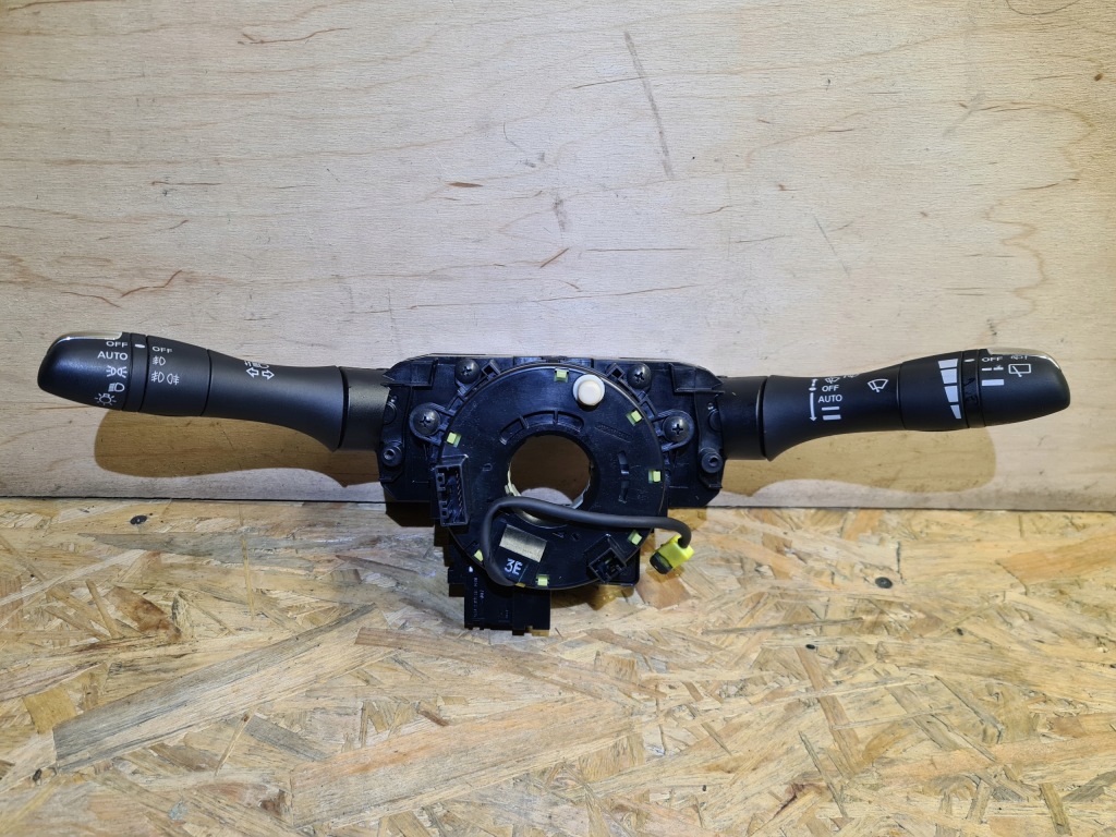 фото №1, Переключатель комбинированный лента infiniti qx70