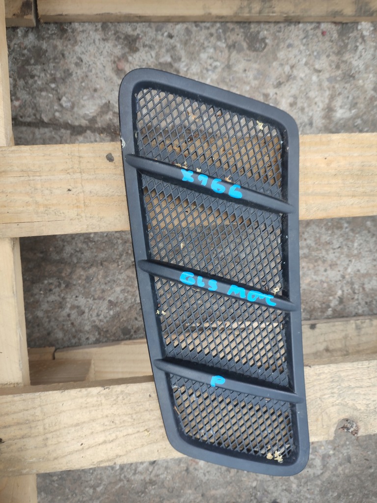 фото №8, Решётка впуск капот правая ml w166 gl x166