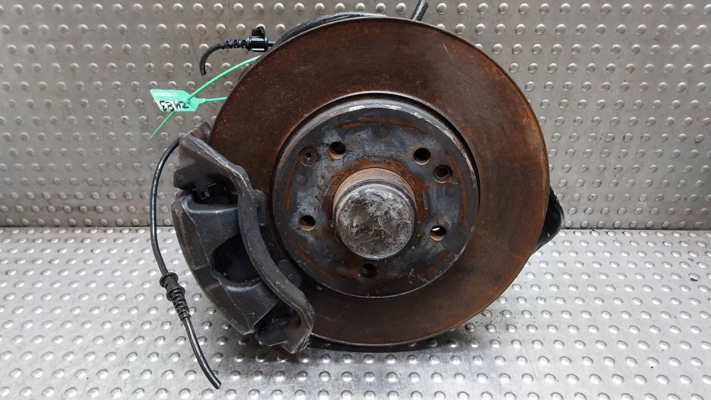 фото №1, Поворотный кулак ступица суппорт правый перед 20901 mercedes w203 w209 slk r171