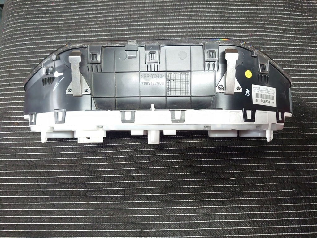 фото №7, Лічильник прилади peugeot 208 europa 1.4 hdi