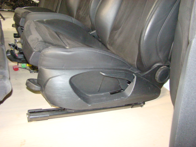 фото №4, Сидіння обшивки перед заднє сидіння alcantara комплект audi a3 8v 3d