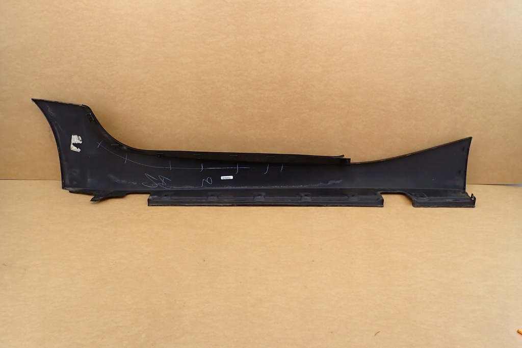 Ліва молдинг поріг накладка bmw z4 e85 2003-2008 51717016529 Ціна