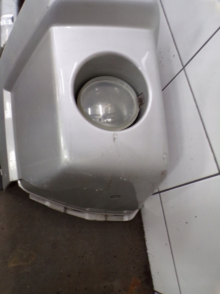 фото №7, Бампер перед jeep commander kompletny парктронік