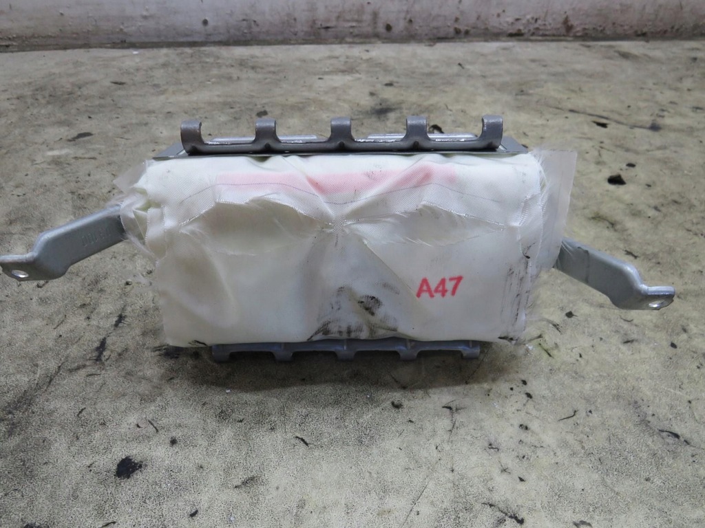 фото №1, Подушка пассажира avensis t29