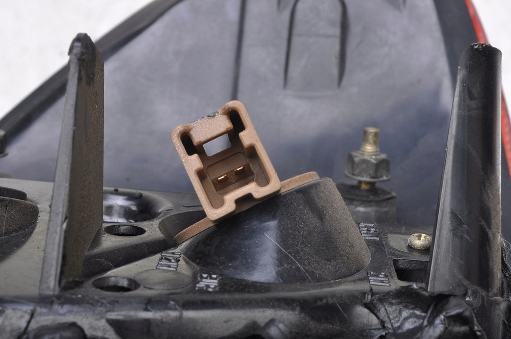 фото №6, Nissan almera ii n16 лампа правая задняя