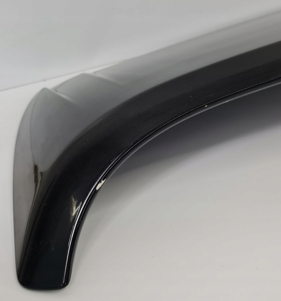 фото №3, Porsche оригинальный номер 7l5827939c накладка спойлер крышки