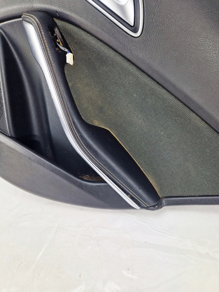 фото №6, Mercedes w176 обшивка оббивка двері правий задня mercedes w176