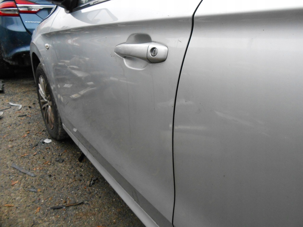 фото №9, Peugeot 301 дверь левая передние код лакокрасочного покрытия ezr